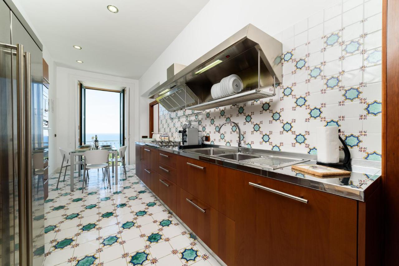 Amalfi Coast Family Luxury Suite Vietri Exteriér fotografie