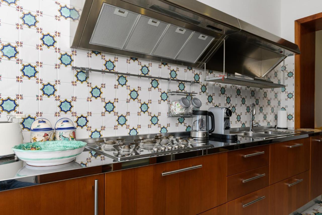 Amalfi Coast Family Luxury Suite Vietri Exteriér fotografie