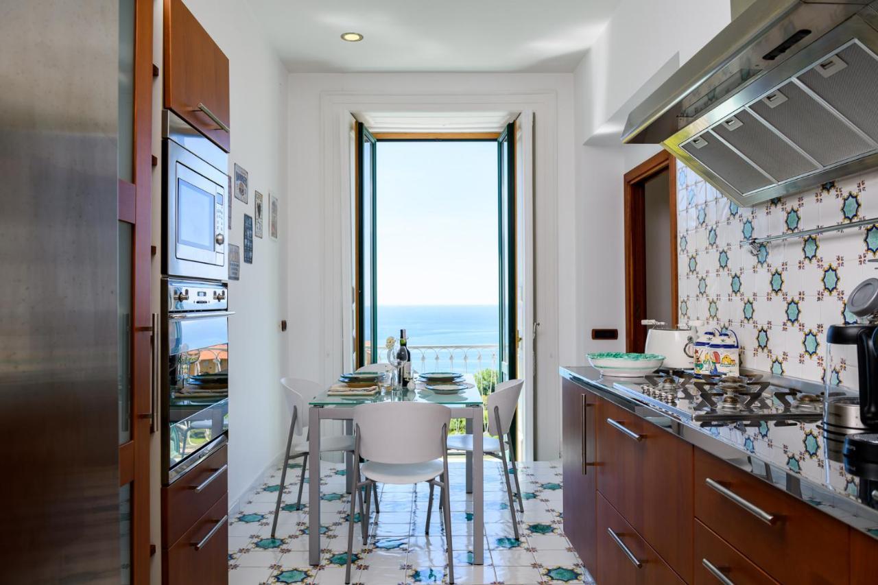 Amalfi Coast Family Luxury Suite Vietri Exteriér fotografie