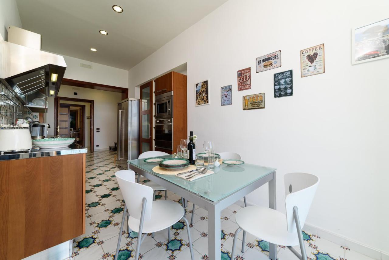Amalfi Coast Family Luxury Suite Vietri Exteriér fotografie